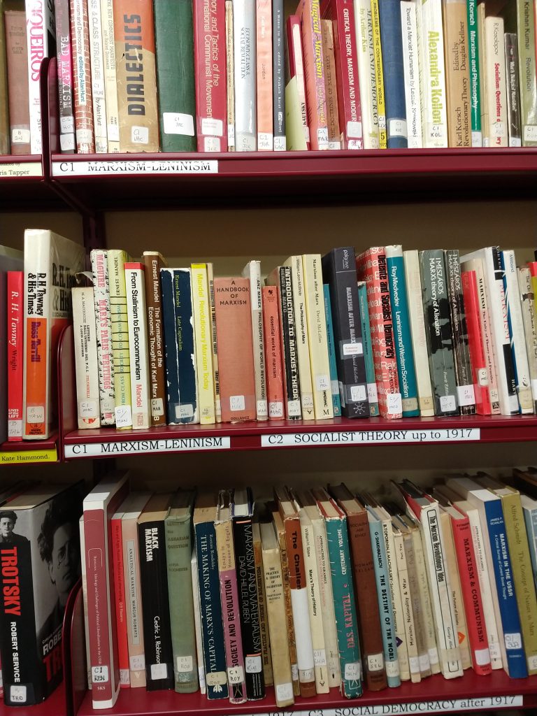 Книжная полка